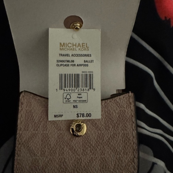 AirPod Case - Picture 2 of 3